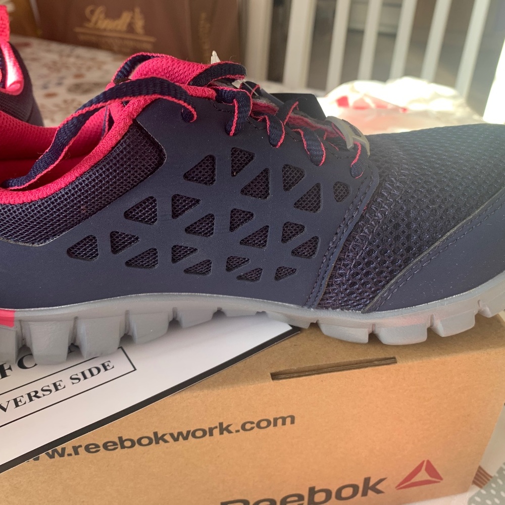 Reebok Women Safety Shoes - 6W